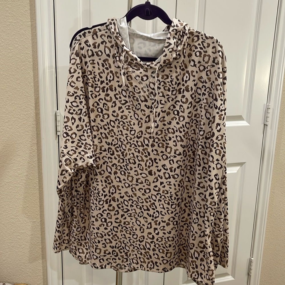 Long sleeve Blouse. Very comfortable. Business.